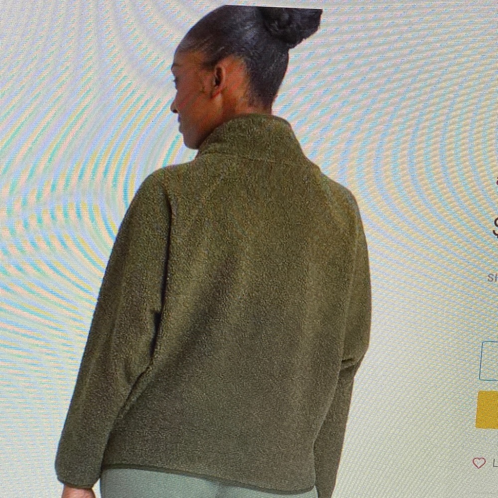 Women's Sherpa Cropped Jacket in Olive Green - Picture 6 of 7